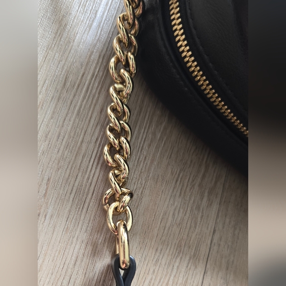 Gucci Crossbody Bag - Picture 8 of 10